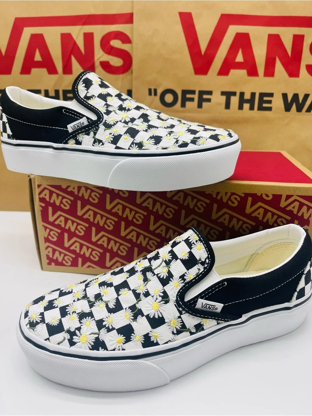 Vans Classic Slip-On Platform FLORAL CHECKERBOARD BLACK/WHT VN000EA9BA2 Sneakers
